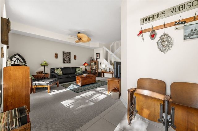 6072 Towncenter CIR, Naples, FL 34119