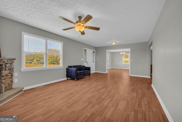 63 Lazy B Drive, Hartwell, GA 30643