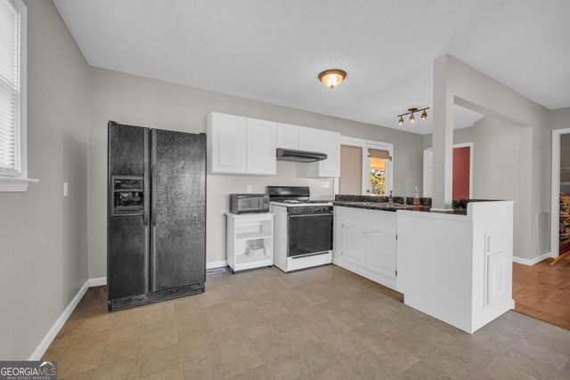 63 Lazy B Drive, Hartwell, GA 30643