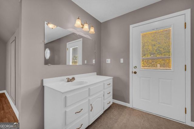 63 Lazy B Drive, Hartwell, GA 30643