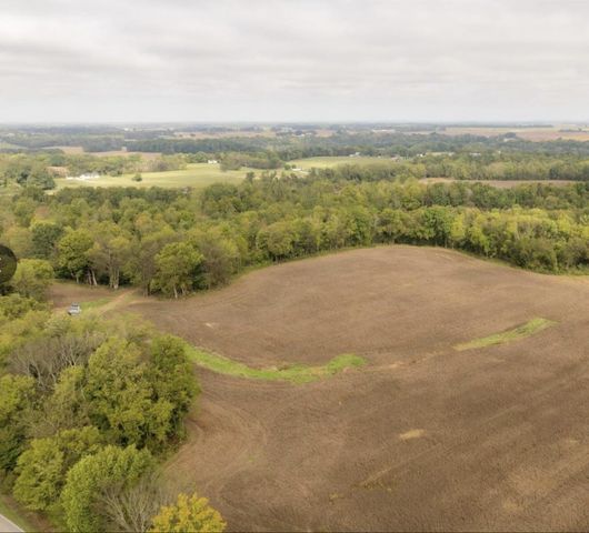 8 Sturgeon Creek Road, Cedar Hill, TN 37032