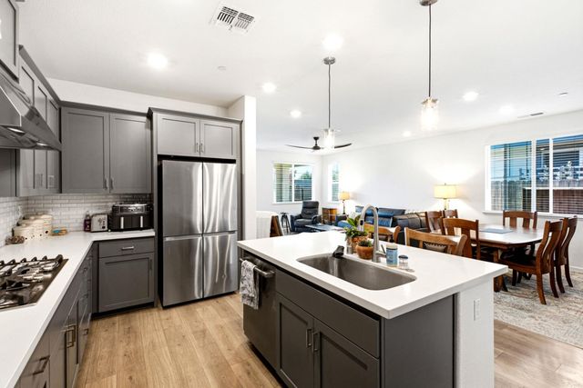 1399 Carson River Loop, Lincoln, CA 95648