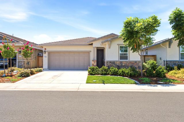 1399 Carson River Loop, Lincoln, CA 95648
