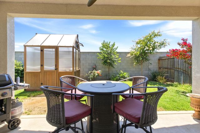 1399 Carson River Loop, Lincoln, CA 95648