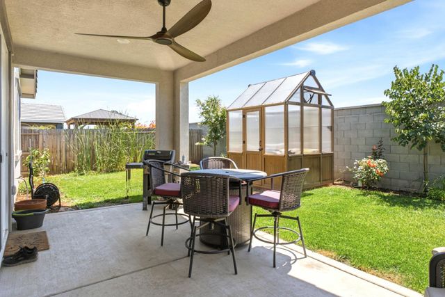 1399 Carson River Loop, Lincoln, CA 95648