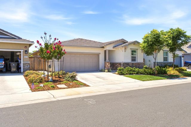 1399 Carson River Loop, Lincoln, CA 95648