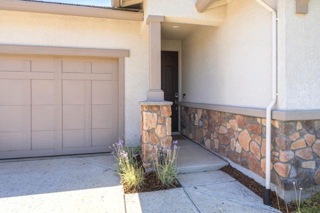 1399 Carson River Loop, Lincoln, CA 95648