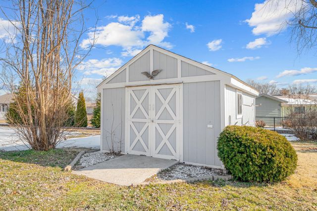 106 S Elm Street, Blue Eye, MO 65611