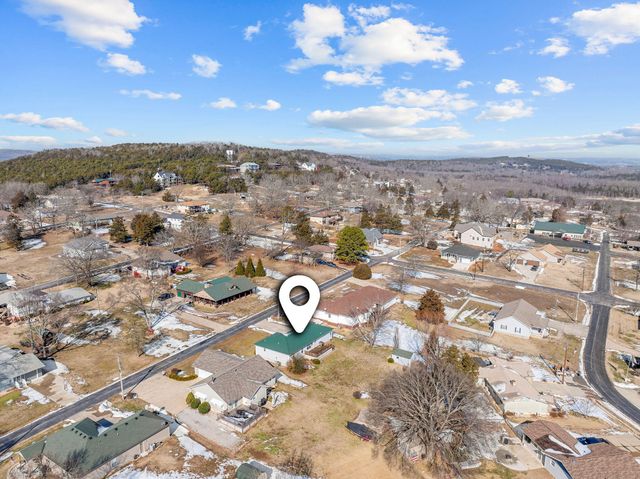 106 S Elm Street, Blue Eye, MO 65611