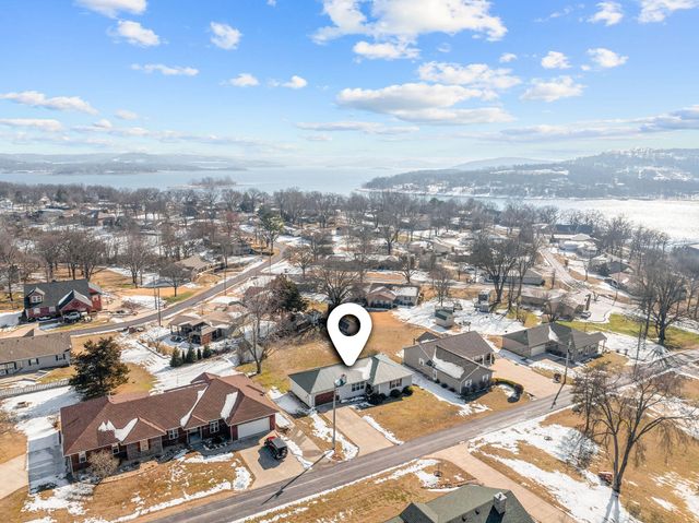 106 S Elm Street, Blue Eye, MO 65611