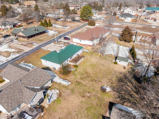 106 S Elm Street, Blue Eye, MO 65611