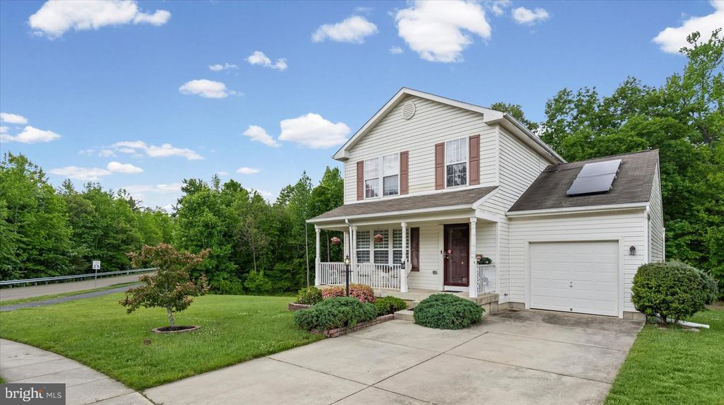 Image 1 of property listing at 128 KING JAMES CIR, Edgewood, MD 21040