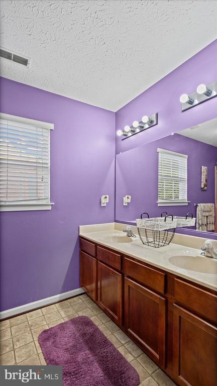 Image 23 of property listing at 128 KING JAMES CIR, Edgewood, MD 21040