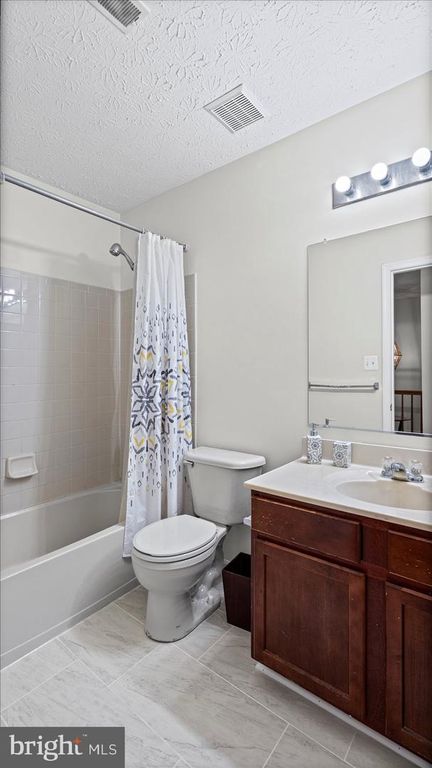 Image 31 of property listing at 128 KING JAMES CIR, Edgewood, MD 21040