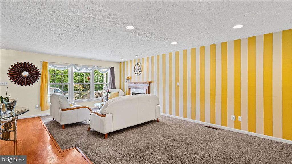 Image 8 of property listing at 128 KING JAMES CIR, Edgewood, MD 21040