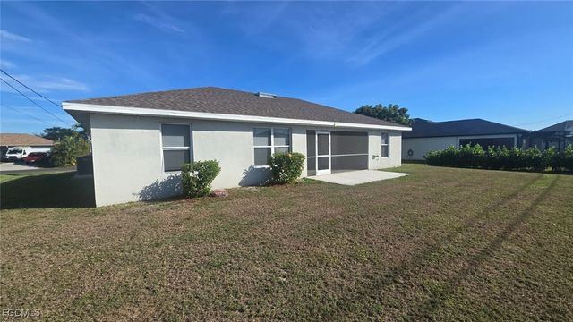 2604 SW 9th PL, Cape Coral, FL 33914