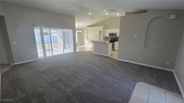 2604 SW 9th PL, Cape Coral, FL 33914