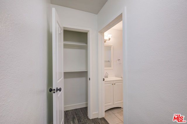 4309 W Adams Boulevard 11, Los Angeles, CA 90018