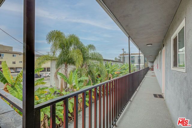 4309 W Adams Boulevard 11, Los Angeles, CA 90018