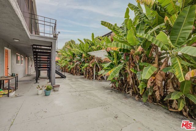 4309 W Adams Boulevard 11, Los Angeles, CA 90018