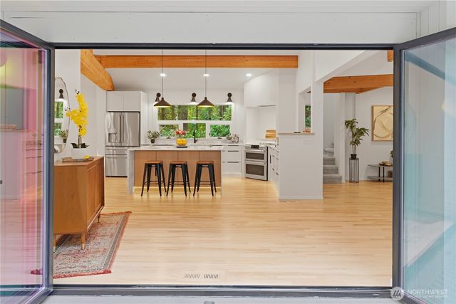 7575 NE New Brooklyn Road, Bainbridge Island, WA 98110
