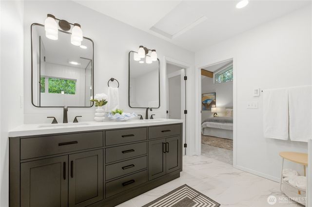 7575 NE New Brooklyn Road, Bainbridge Island, WA 98110