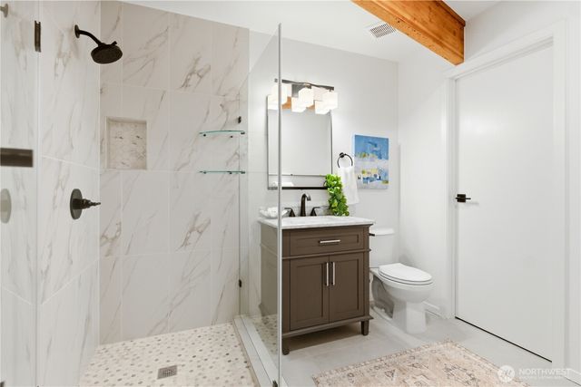 7575 NE New Brooklyn Road, Bainbridge Island, WA 98110