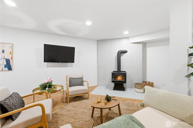 7575 NE New Brooklyn Road, Bainbridge Island, WA 98110