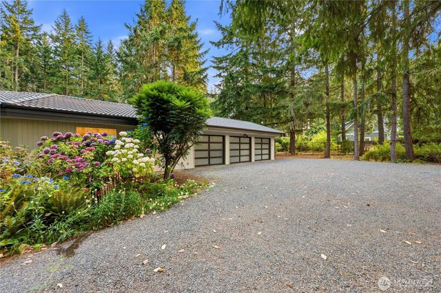 7575 NE New Brooklyn Road, Bainbridge Island, WA 98110
