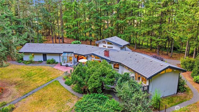 7575 NE New Brooklyn Road, Bainbridge Island, WA 98110