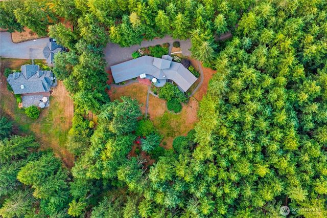 7575 NE New Brooklyn Road, Bainbridge Island, WA 98110