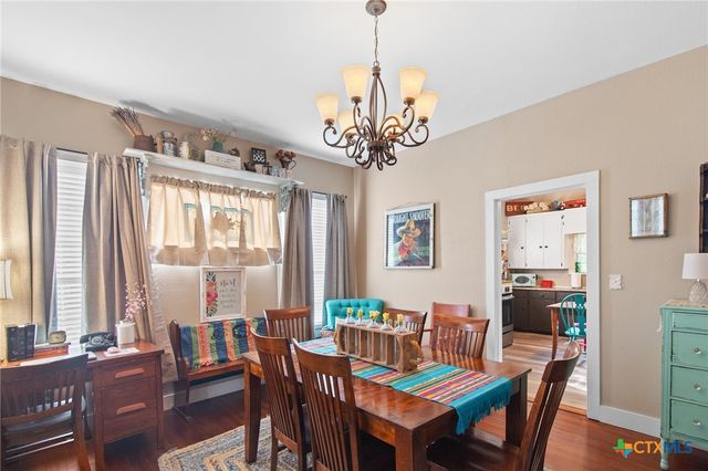 437 E 7th Street, Yorktown, TX 78164