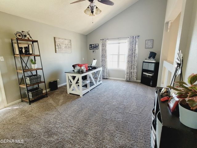7401 PLAZA TAURINA Drive, El Paso, TX 79912