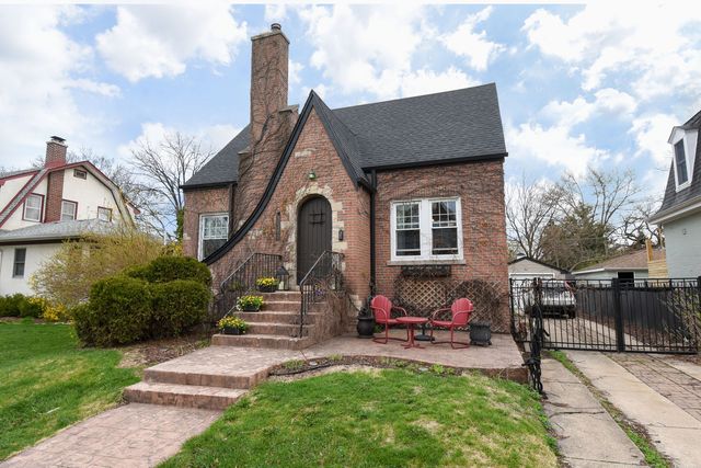 3517 Hollywood Avenue, Brookfield, IL 60513