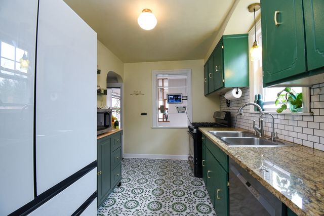 3517 Hollywood Avenue, Brookfield, IL 60513