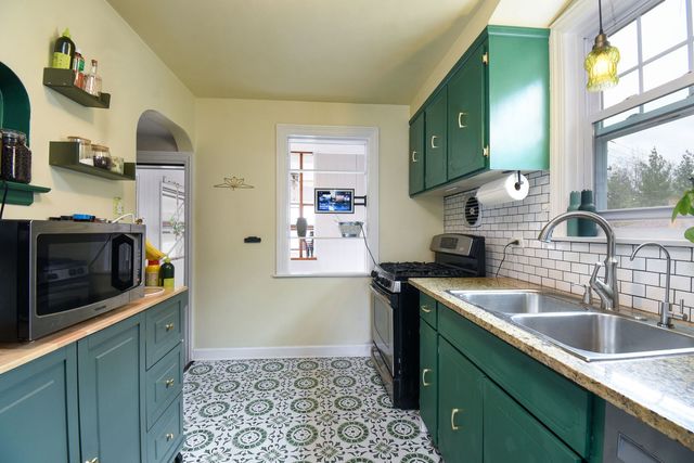 3517 Hollywood Avenue, Brookfield, IL 60513