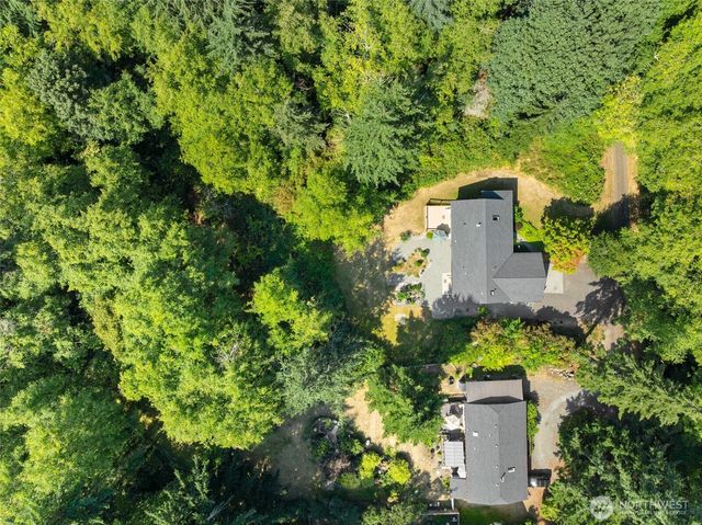 3388 Leroy Circle, Clinton, WA 98236