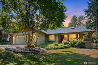 3388 Leroy Circle, Clinton, WA 98236