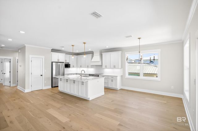 417 E 2nd Avenue, Gulf Shores, AL 36542