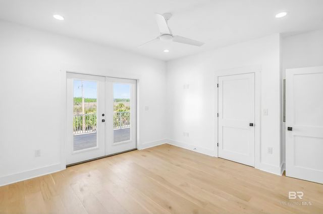 417 E 2nd Avenue, Gulf Shores, AL 36542