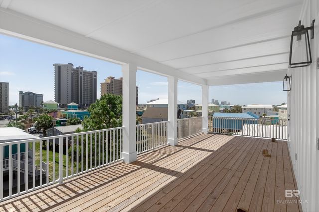 417 E 2nd Avenue, Gulf Shores, AL 36542