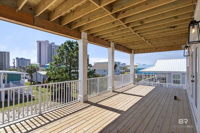 417 E 2nd Avenue, Gulf Shores, AL 36542