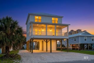 417 E 2nd Avenue, Gulf Shores, AL 36542