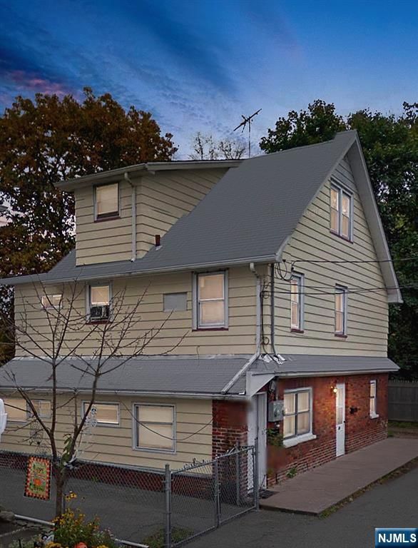 29 Locust Street, Wanaque, NJ 07420