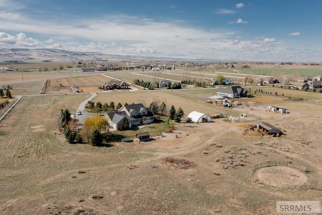 1241 E Lazy Lane, Idaho Falls, ID 83404