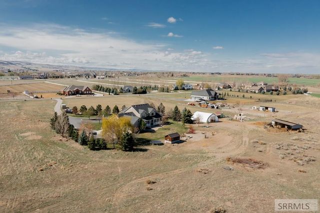 1241 E Lazy Lane, Idaho Falls, ID 83404