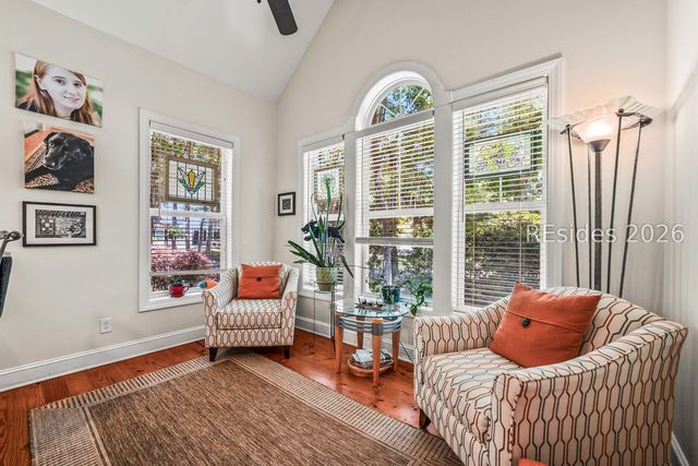 19 Laughing Gull Dr, Beaufort, SC 29907