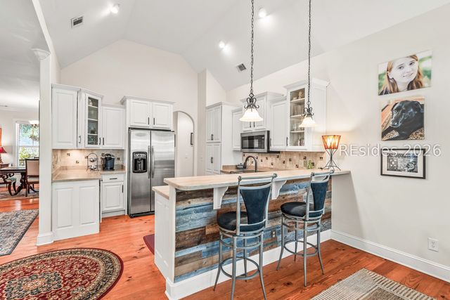 19 Laughing Gull Dr, Beaufort, SC 29907