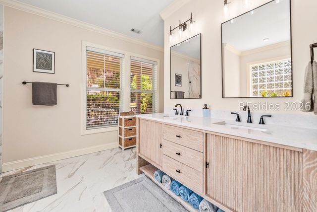 19 Laughing Gull Dr, Beaufort, SC 29907