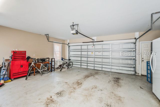 19 Laughing Gull Dr, Beaufort, SC 29907